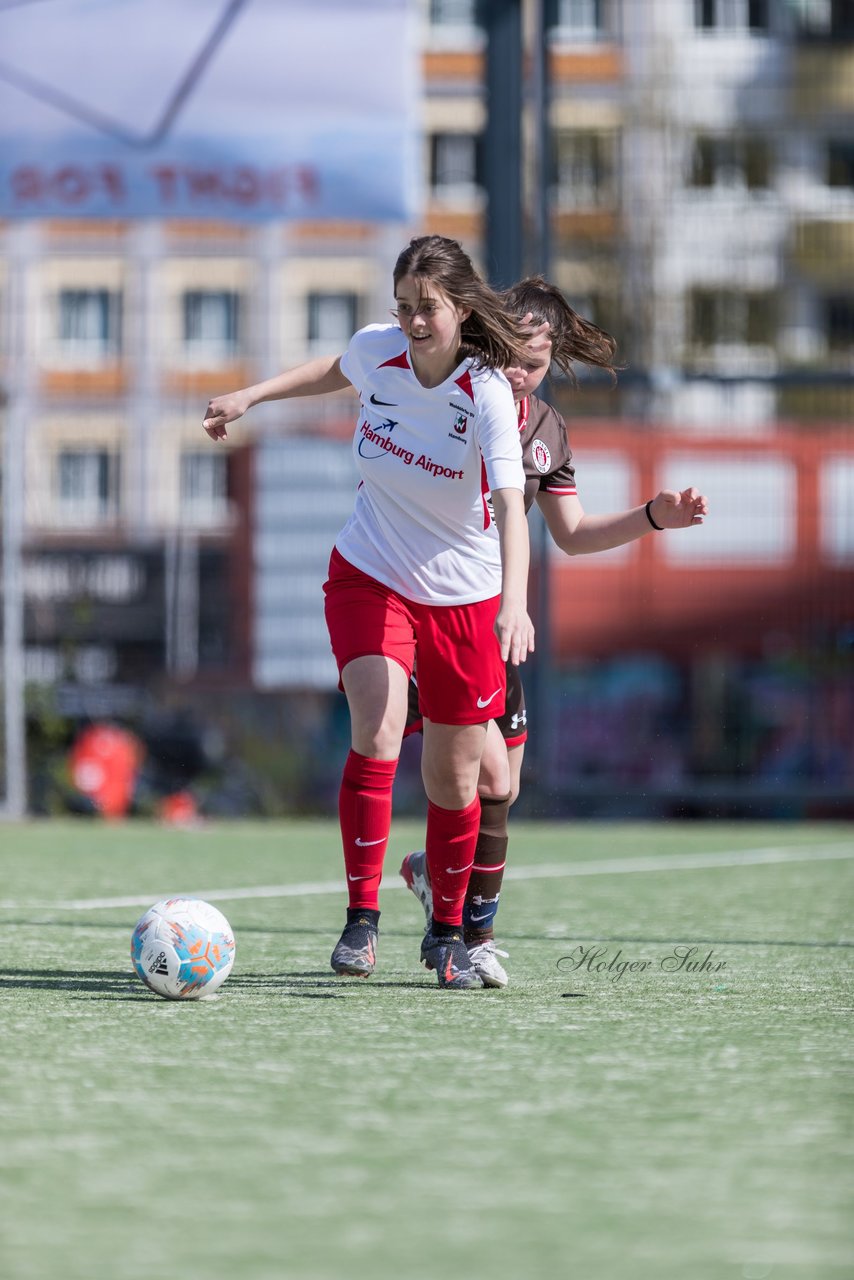 Bild 126 - wBJ St. Pauli - Walddoerfer : Ergebnis: 1:11